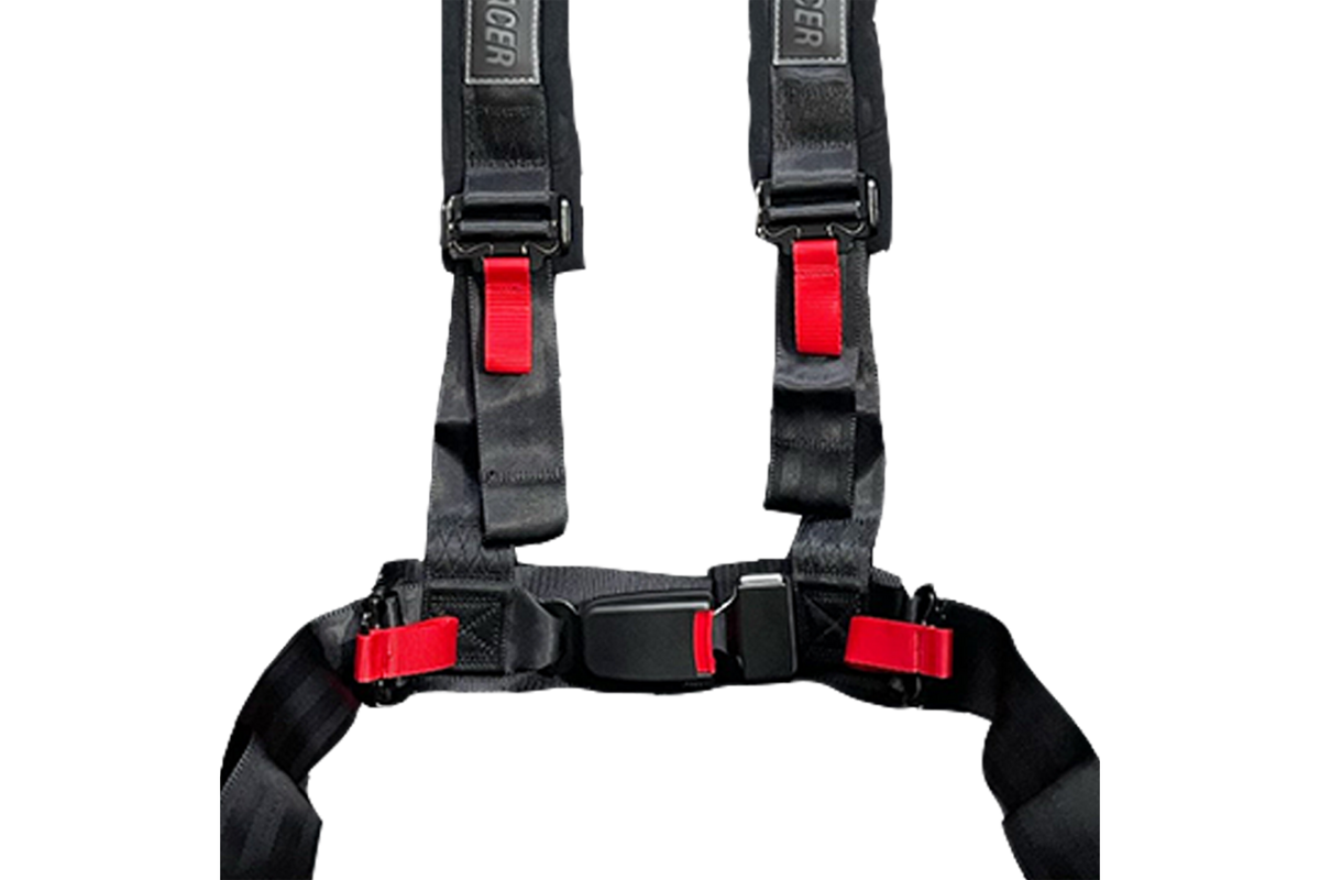 4-Point Racing Harness for Sim Racing & Flight Sim Cockpits – Black or Red, Motion & Tensioner Ready – 4-point racing harness on a sim racing bucket seat – photo 8 of 9