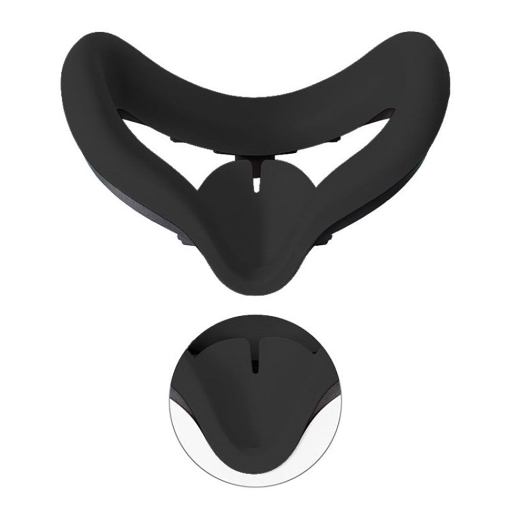 Quest 2 sweatproof eye cover fitted on the headset