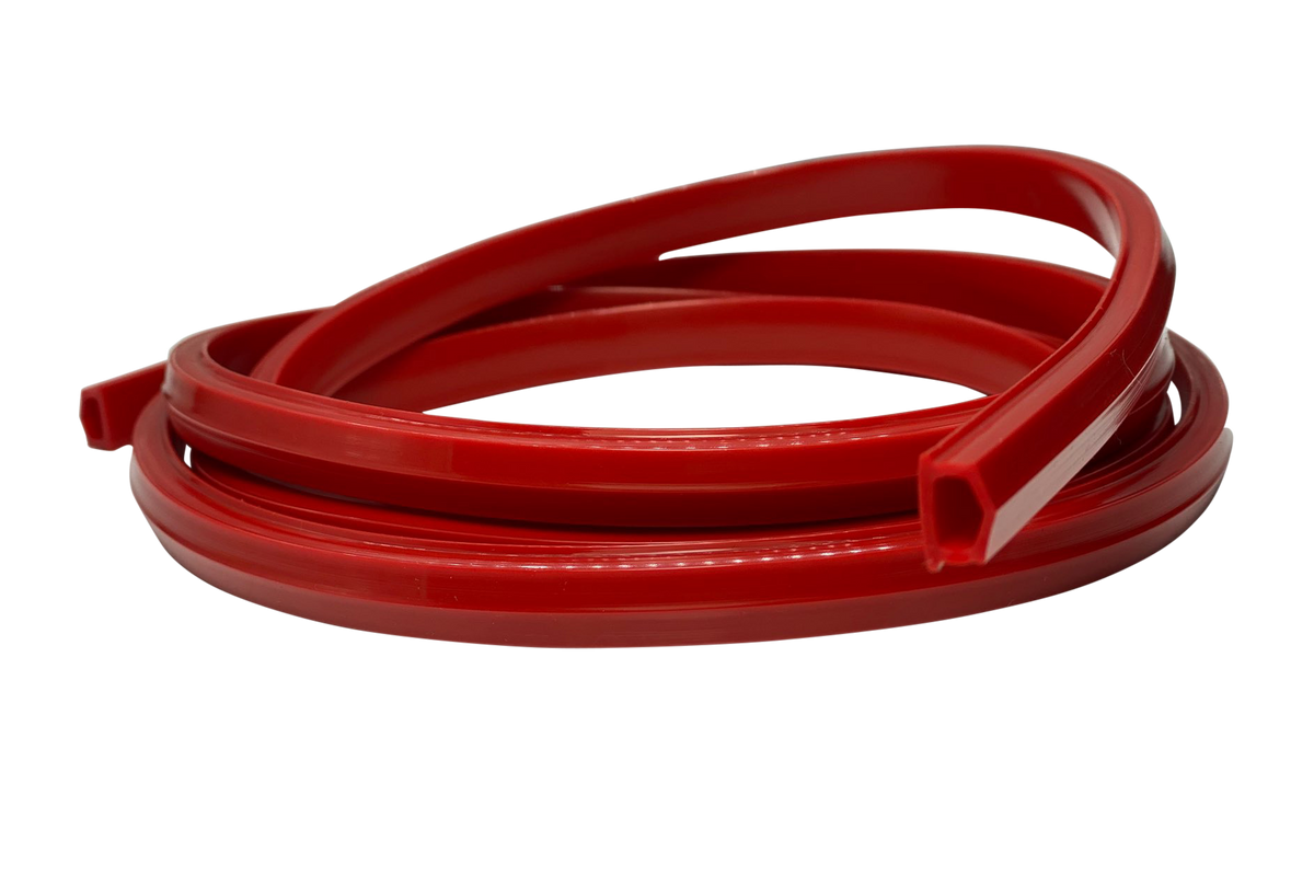 Red Rubber Slot Cover Strip for Aluminium Profile Sim Rigs – 2 m Anti-Slip, Anti-Rattle Trim – red rubber slot cover strip pressed into an aluminium profile – photo 4 of 5